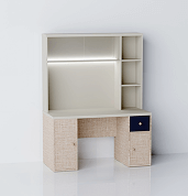 Desk 4.png